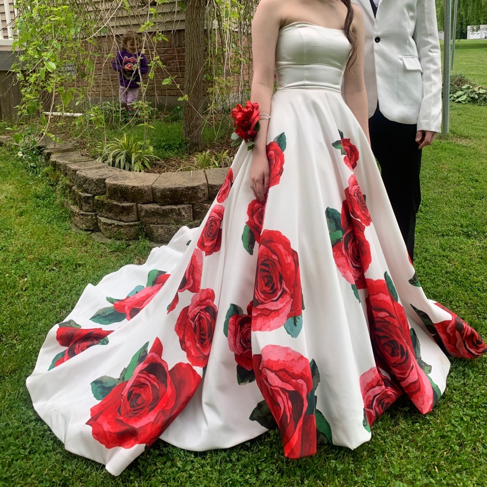 Sherri hill prom dress. Size 0-2